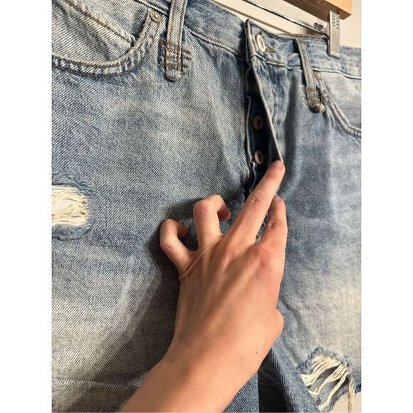 Free People Light Blue Distressed Button Fly Cut Off Cotton Denim Shorts Size 29 - Picture 3 of 6